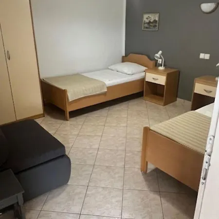 Ani Apartment *