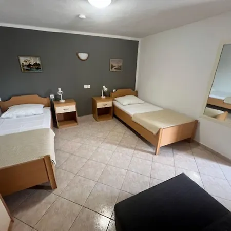 Ani Supetarska Draga