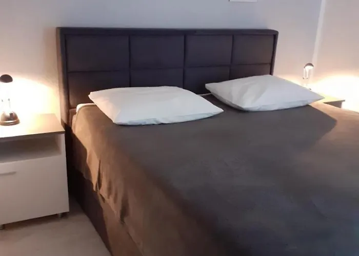 Ani * Supetarska Draga